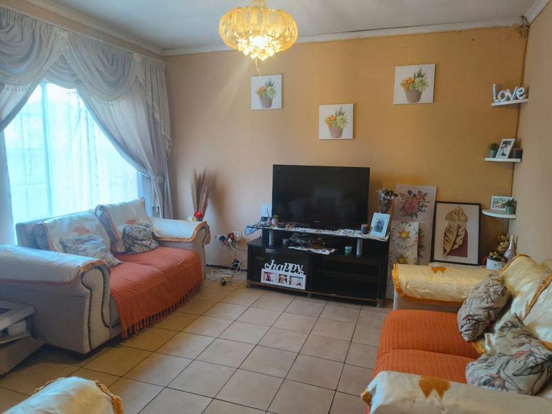 3 Bedroom Property for Sale in Geelhoutpark North West